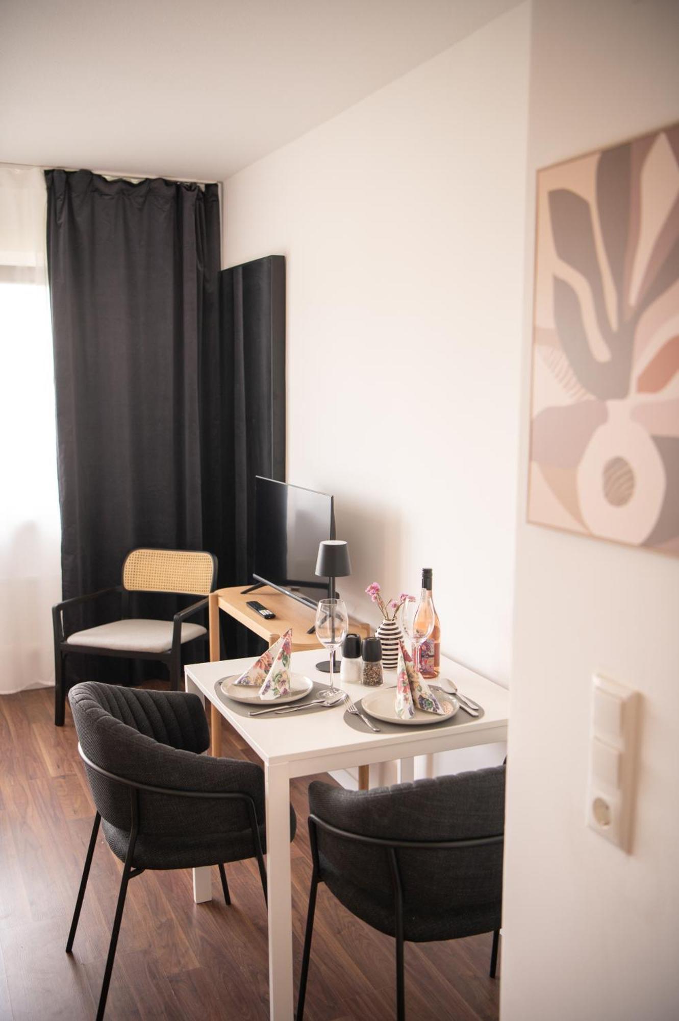 Apartments Strauss Near Bs-Hauptbahnhof Брауншвайг Екстериор снимка