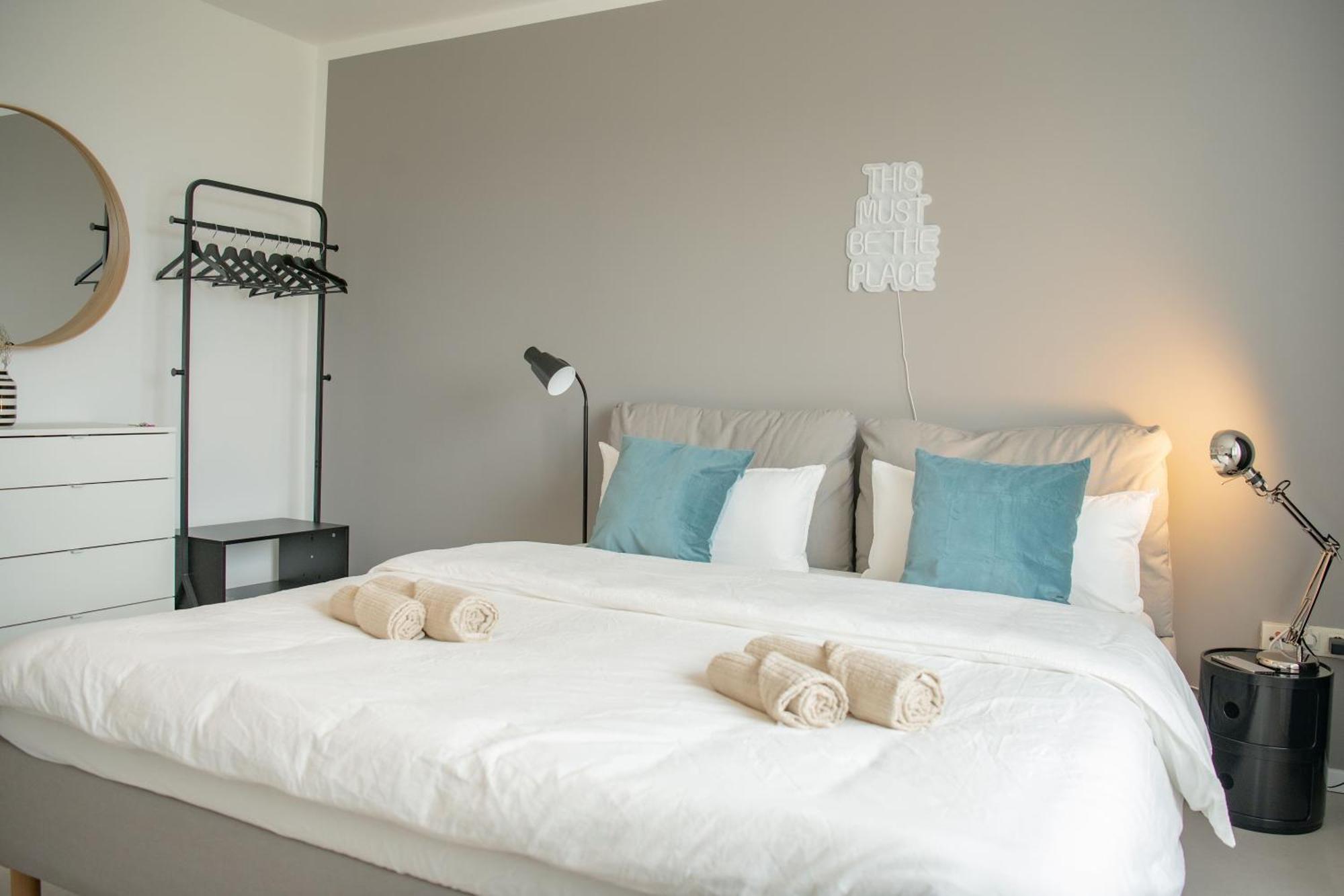 Apartments Strauss Near Bs-Hauptbahnhof Брауншвайг Екстериор снимка